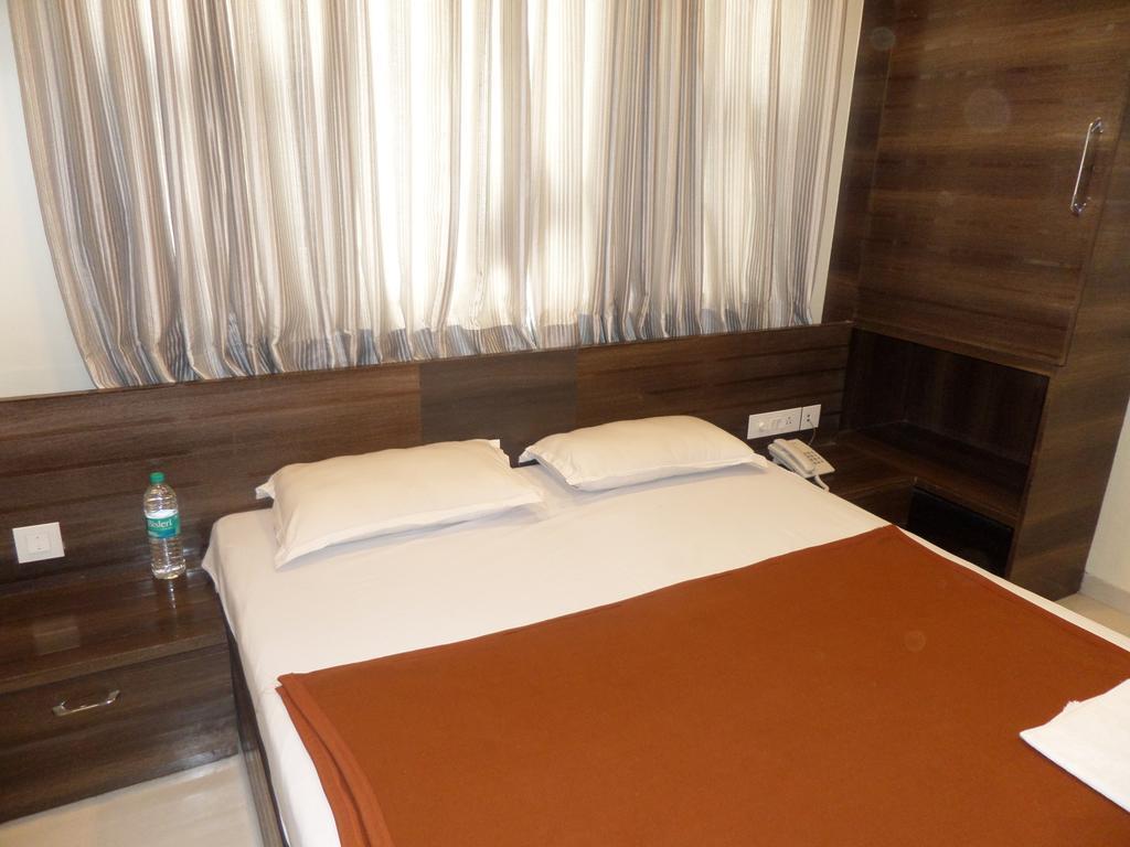 Sai Heera Residency Hotel Shirdi Kamer foto