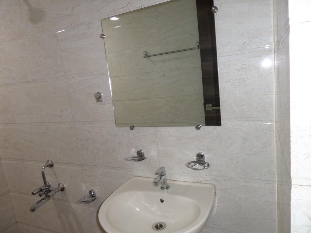 Sai Heera Residency Hotel Shirdi Buitenkant foto