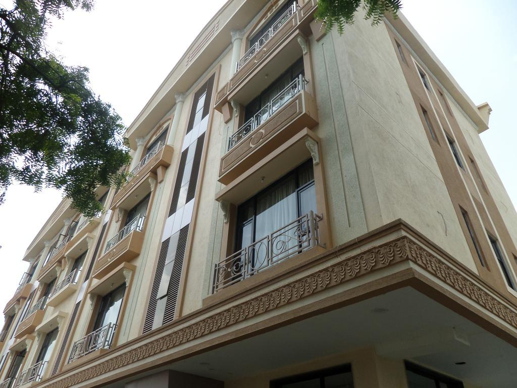 Sai Heera Residency Hotel Shirdi Buitenkant foto