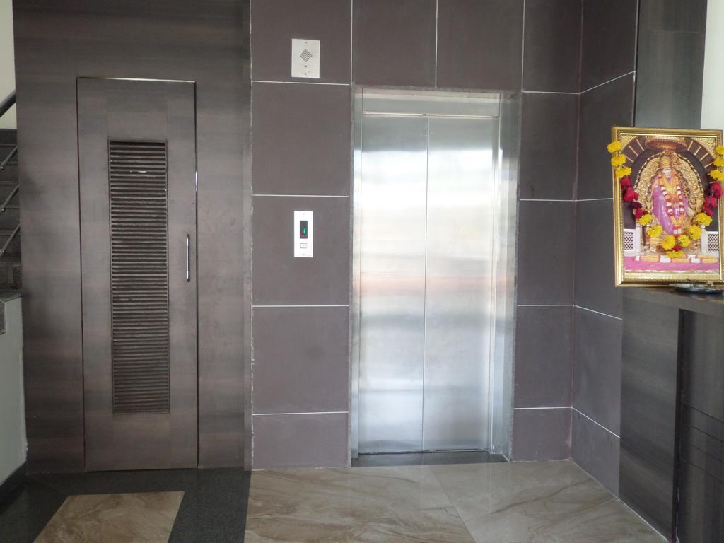Sai Heera Residency Hotel Shirdi Buitenkant foto