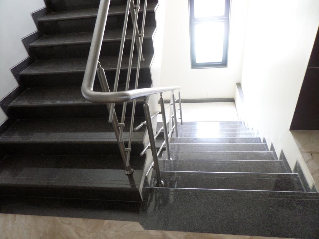 Sai Heera Residency Hotel Shirdi Buitenkant foto
