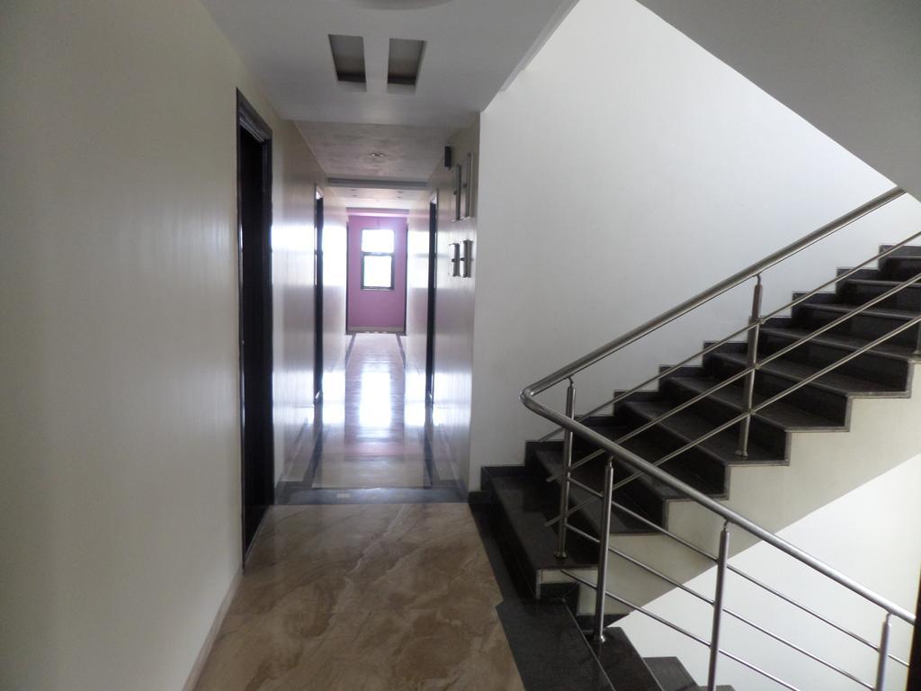 Sai Heera Residency Hotel Shirdi Buitenkant foto